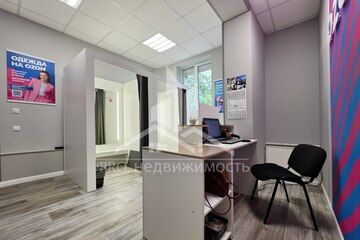 Помещение своб.назн., 180,4 м²